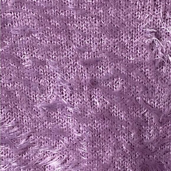 Torrid Wm’s Sz 2 Purple Soft Pull Over V-Neck Eye Shadow Sweater - Picture 5 of 5